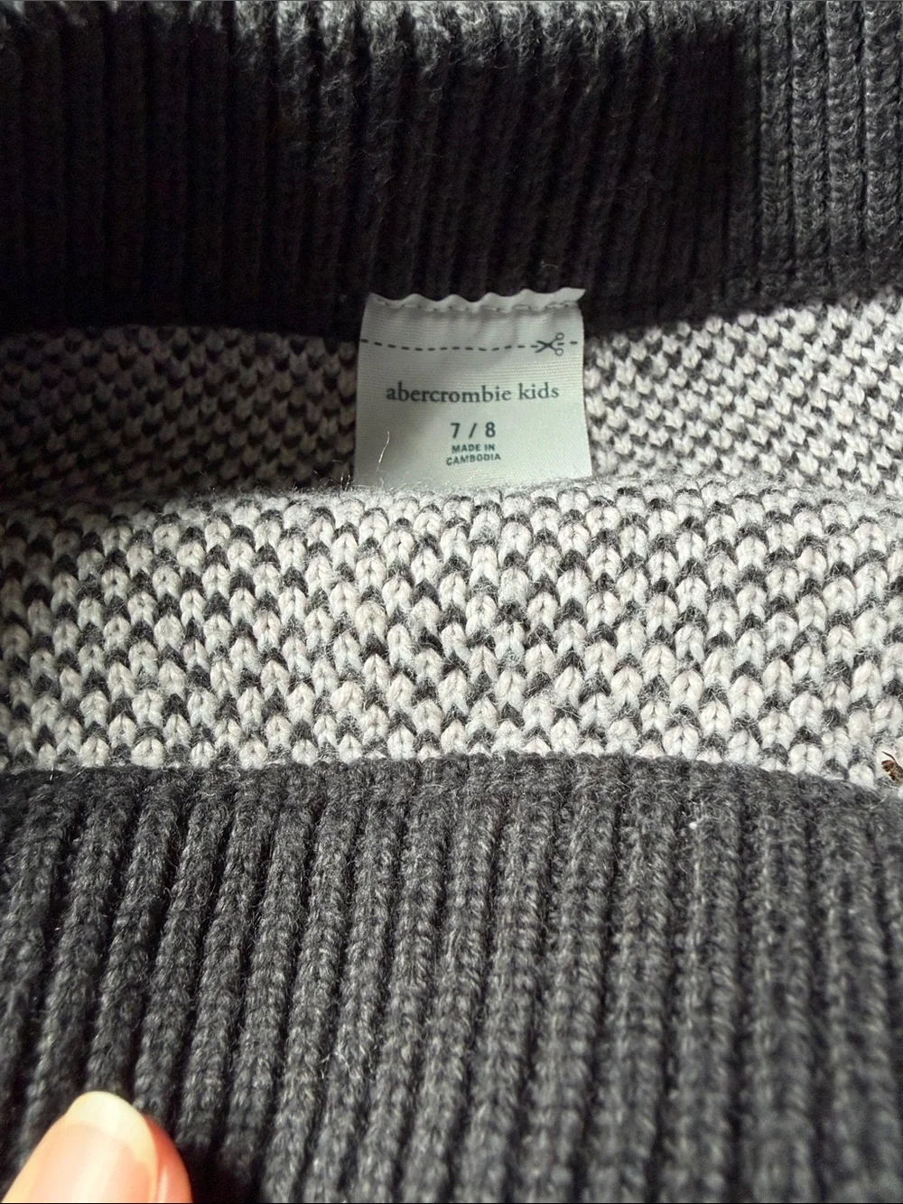 Black & White Plaid Knit Two-Piece Set - Sweater Cardigan/Skirt- Abercrombie-7/8